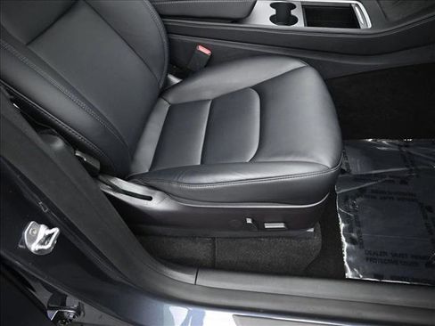 Used 2021 Tesla Model Y Long Range image 28