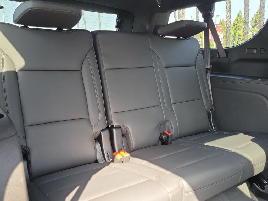 New 2026 Chevrolet Suburban LT w/ Comfort Package AWD/4WD image 22