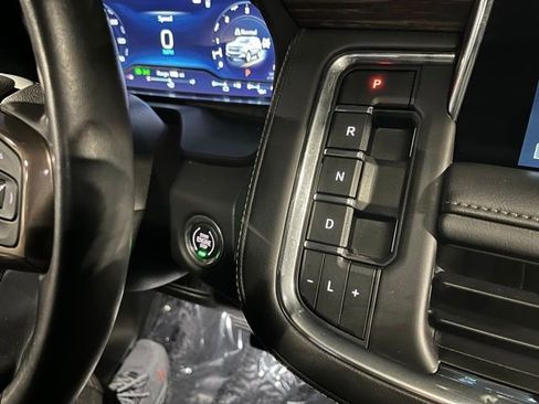 Used 2022 Chevrolet Tahoe High Country AWD/4WD image 40