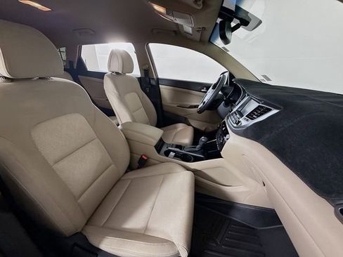 Used 2018 Hyundai Tucson Sport image 24