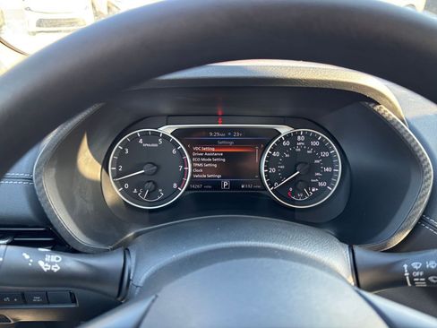 Used 2025 Nissan Sentra SV image 33