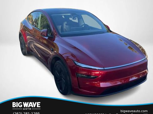 Used 2026 Tesla Model Y Long Range image 1
