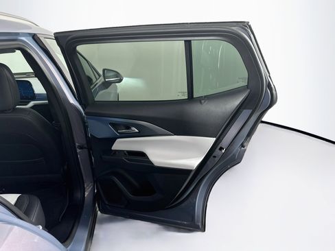Used 2025 Chevrolet Equinox EV LT FWD image 30