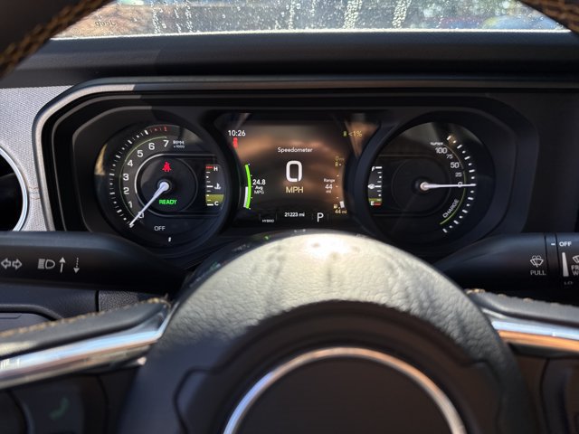 Used 2024 Jeep Wrangler Unlimited Sahara AWD/4WD image 29