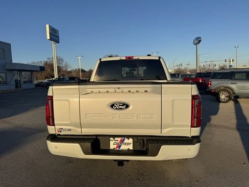 Used 2025 Ford F150 Platinum w/ FX4 Off-Road Package image 4