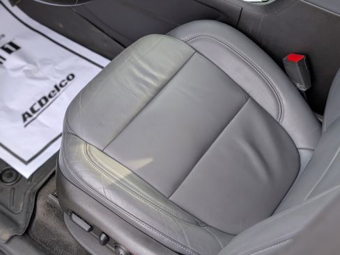 Used 2019 Chevrolet Traverse LT w/ LT Premium Package image 36