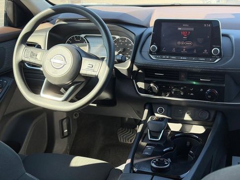 Used 2023 Nissan Rogue S AWD/4WD image 12