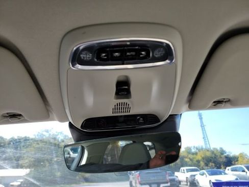 Used 2021 Volvo XC60 T5 Momentum image 20