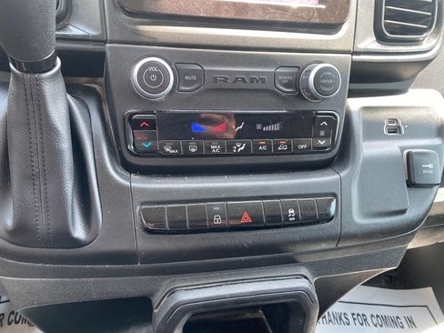 Used 2025 RAM ProMaster 2500 w/ Convenience Group FWD image 16