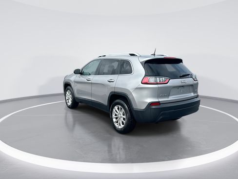 Used 2019 Jeep Cherokee Latitude w/ Cold Weather Group AWD/4WD image 7
