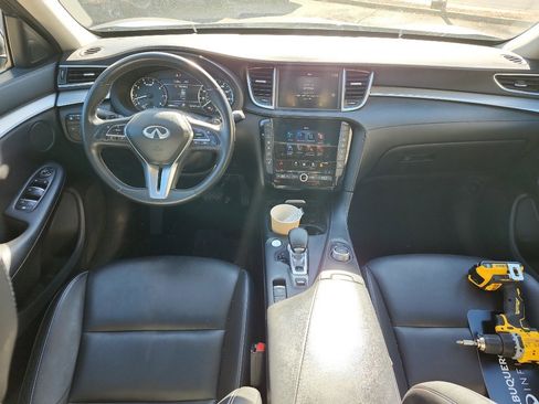 Used 2021 INFINITI QX50 Luxe w/ Accent Package image 12