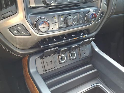 Certified 2018 Chevrolet Silverado 1500 High Country image 27