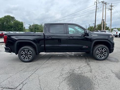 New 2026 GMC Sierra 1500 AT4 w/ AT4 Premium Package AWD/4WD image 7