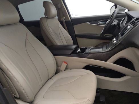 Used 2017 Lincoln MKX Reserve w/ Lincoln MKX Climate Package FWD image 21