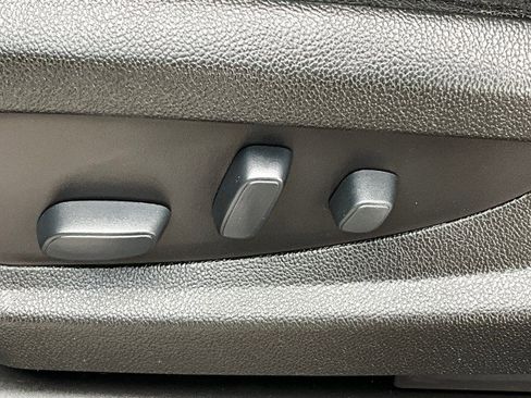 Used 2017 GMC Sierra 1500 SLT w/ SLT Premium Package image 26