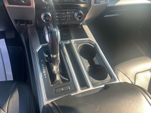 Used 2015 Ford F150 Platinum w/ Equipment Group 701A Luxury AWD/4WD image 12