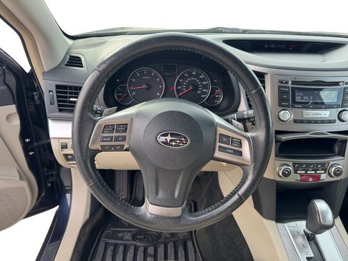 Used 2013 Subaru Outback 2.5i Premium w/ Popular Pkg 1A image 11