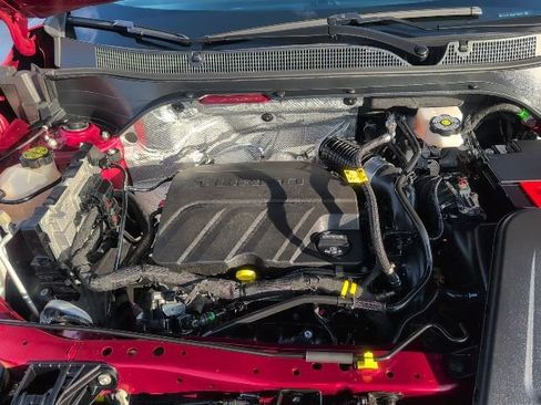 Used 2024 Chevrolet Trax RS image 38