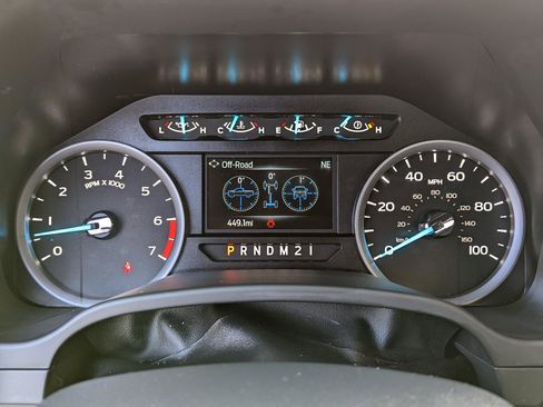 Used 2022 Ford F250 XL w/ Power Equipment Group AWD/4WD image 17
