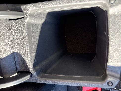 Used 2021 Volkswagen Tiguan S image 21