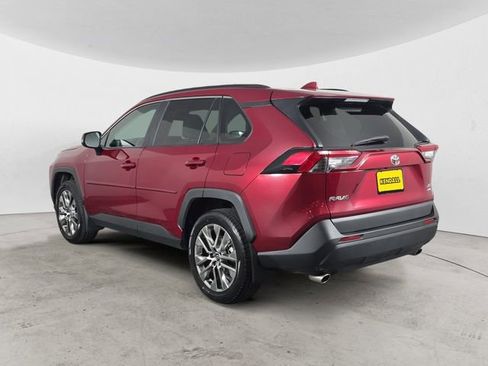 Used 2020 Toyota RAV4 XLE Premium AWD/4WD image 3