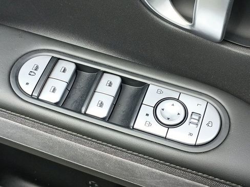 New 2023 Hyundai Ioniq 5 SEL image 21