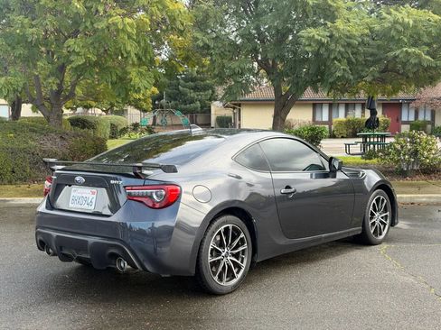 Used 2019 Subaru BRZ Limited w/ Popular Package #2 image 5