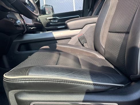 Used 2023 RAM 1500 Laramie image 26