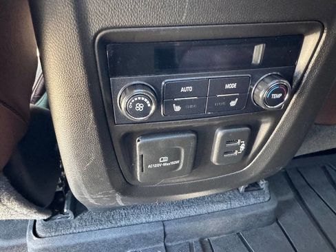 Used 2018 Buick Enclave Avenir w/ Avenir Technology Package image 13