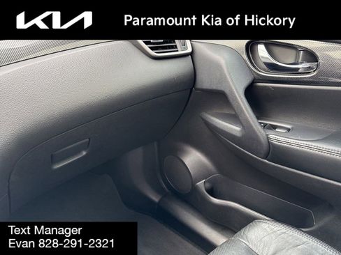 Used 2015 Nissan Rogue SL w/ SL Premium Package AWD/4WD image 26