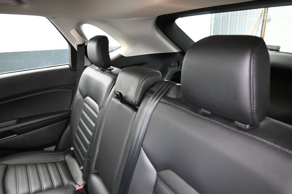 Certified 2022 Ford Edge SEL w/ Convenience Package AWD/4WD image 12