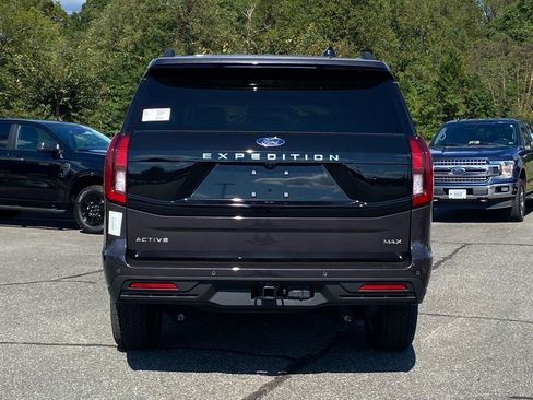 New 2025 Ford Expedition Max Active image 5