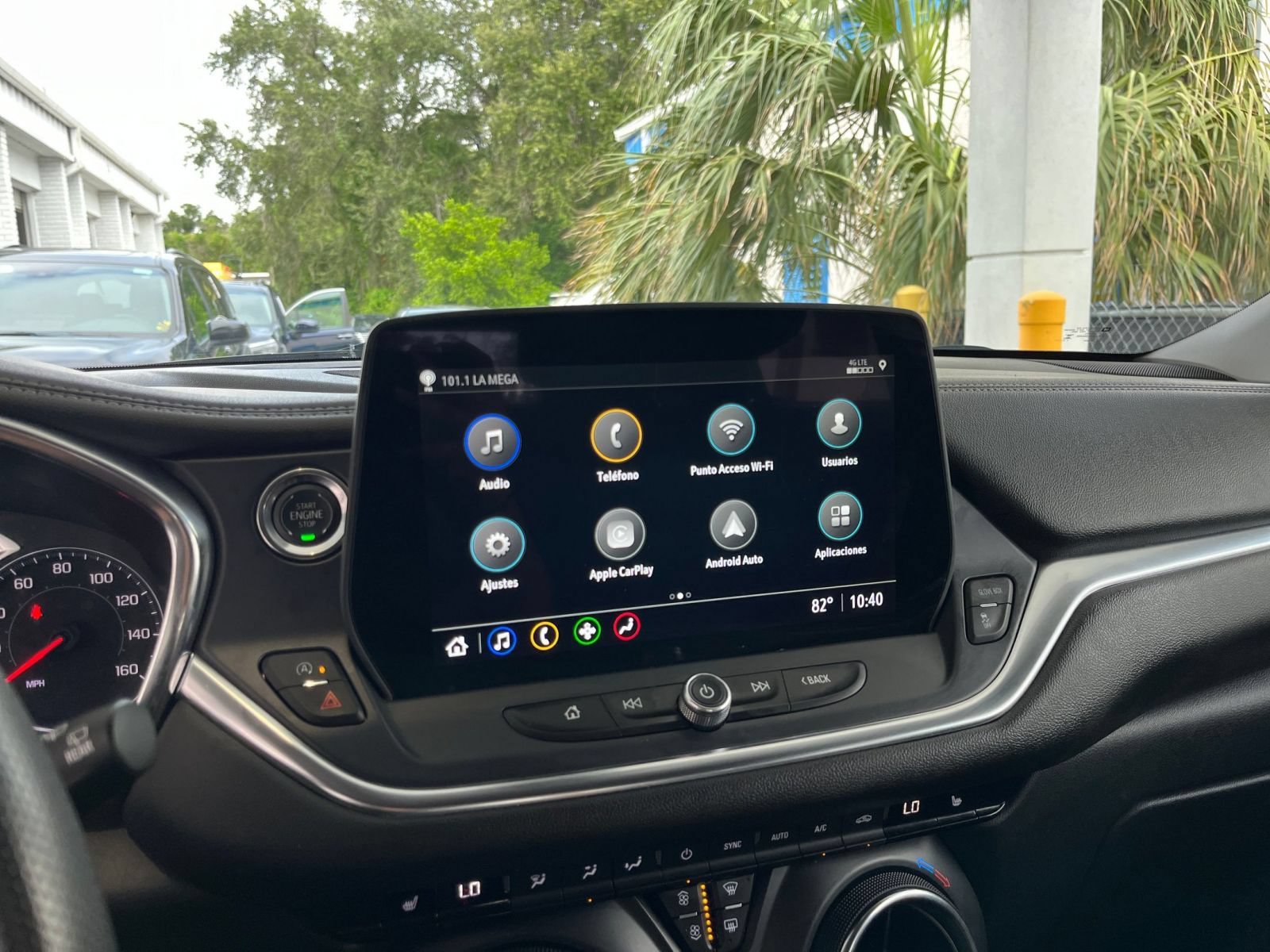 Used 2025 Chevrolet Blazer LT FWD image 19