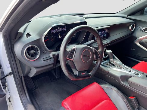 Used 2024 Chevrolet Camaro SS RWD image 9