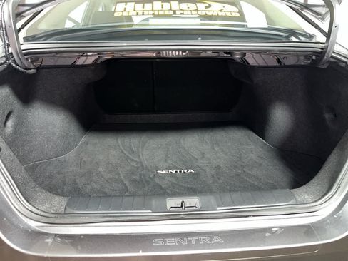Used 2023 Nissan Sentra SR w/ SR Premium Package FWD image 28