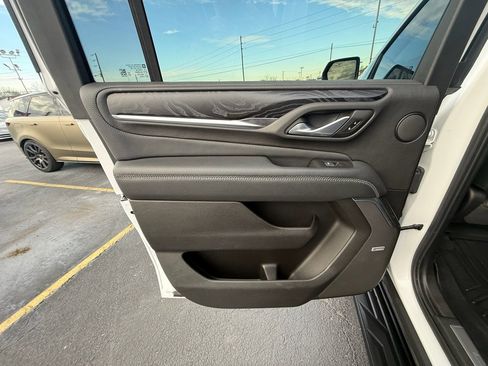 Used 2022 GMC Yukon XL Denali image 19