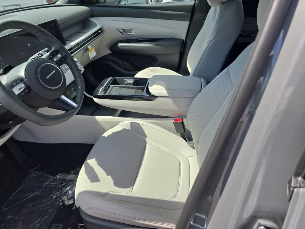 New 2026 Hyundai Tucson Limited w/ Tow & Go Package FWD image 16