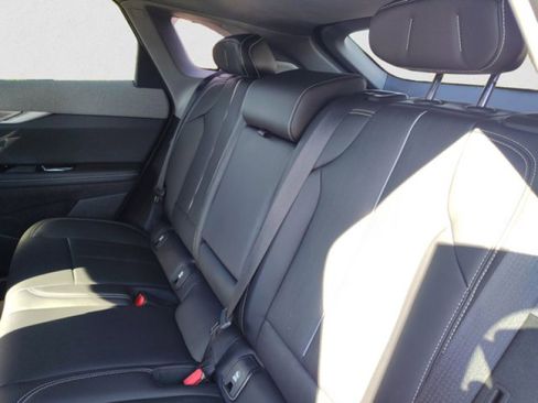 Used 2025 Cadillac Optiq Sport 2 image 18