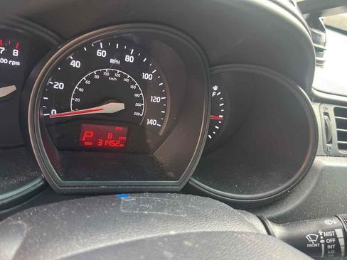 Used 2013 Kia Rio EX image 9