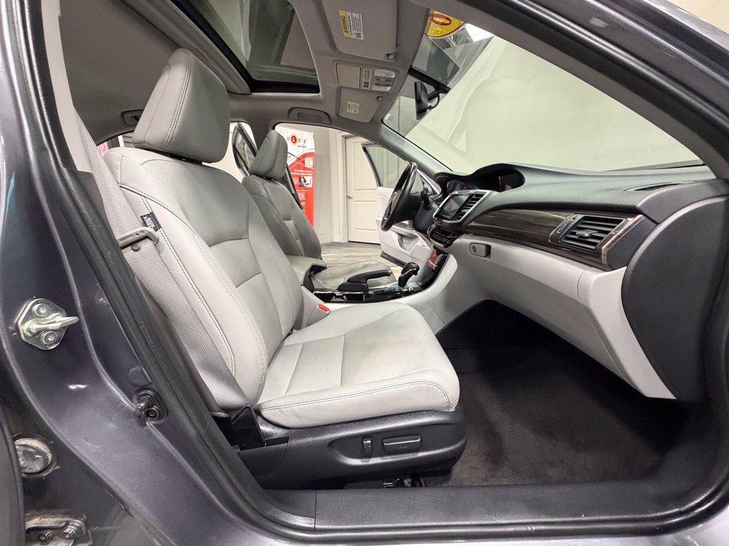 Used 2016 Honda Accord EX-L image 44