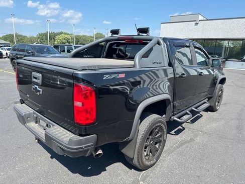 Used 2020 Chevrolet Colorado ZR2 w/ ZR2 Midnight Special Edition AWD/4WD image 10
