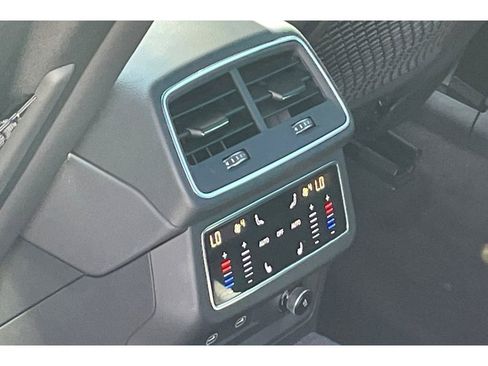 Used 2022 Audi A6 Premium Plus w/ Premium Plus Package image 38