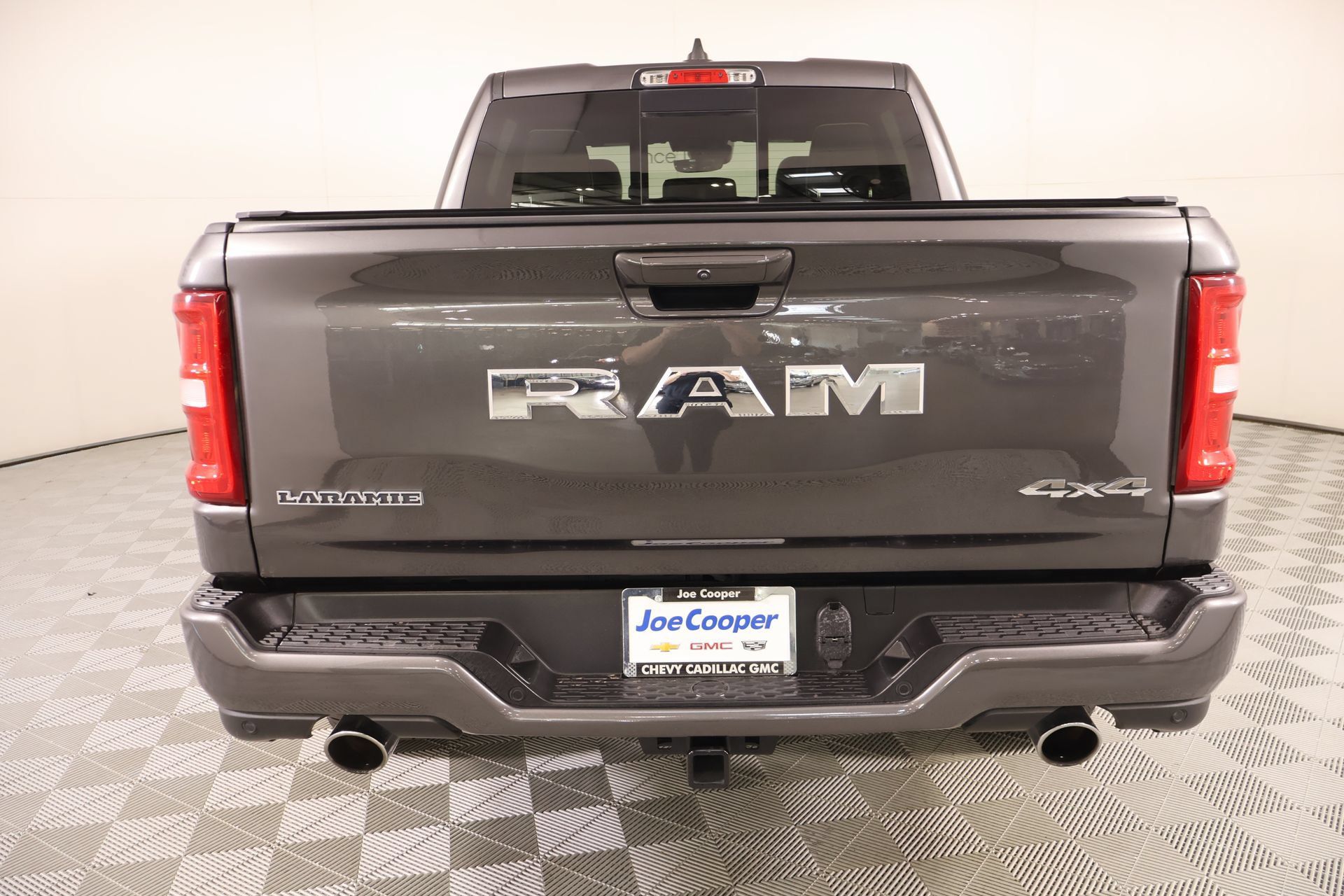 Used 2025 RAM 1500 Laramie w/ Laramie Southwest Edition AWD/4WD image 24