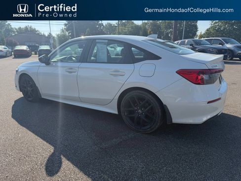 Used 2024 Honda Civic Sport image 10