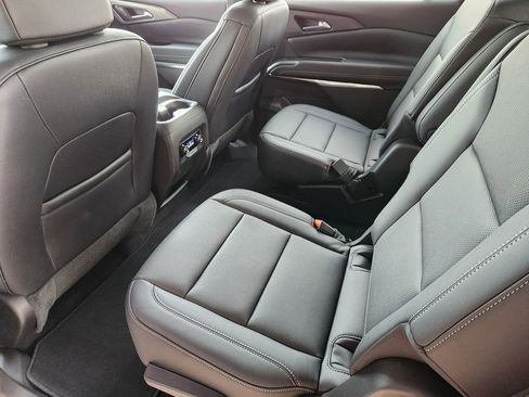 Used 2026 Chevrolet Traverse LT image 29