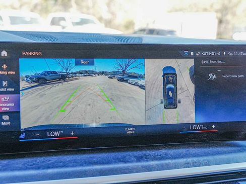 Used 2023 BMW X7 xDrive40i w/ Premium Package image 18