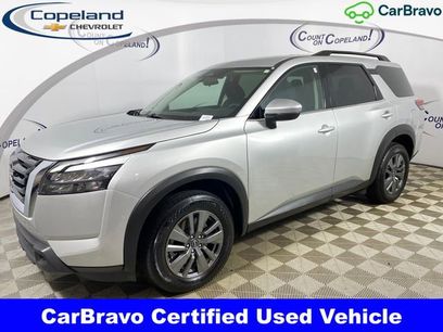 Used 2025 Nissan Pathfinder SV
