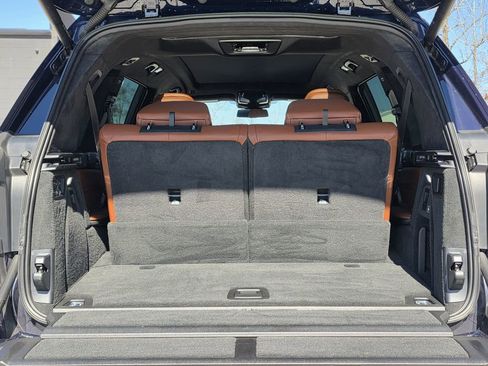 Used 2023 BMW X7 M60i image 34