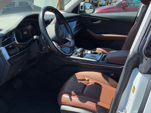 Used 2019 Audi Q8 Premium Plus w/ Premium Plus image 4