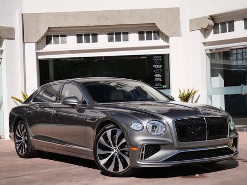 New 2026 Bentley Flying Spur Plug-In Hybrid AWD/4WD image 1